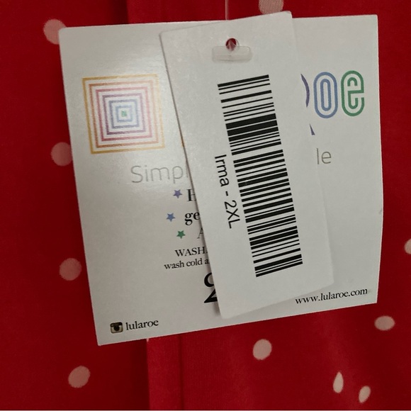 NWT LuLaRoe Irma woman’s plus size 2XL 2X XXL red with white polka dots NEW - Picture 3 of 4